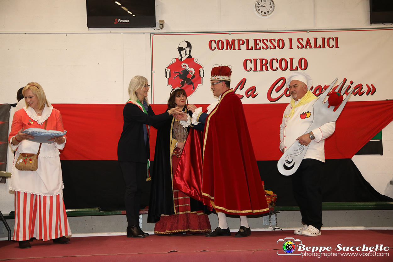 VBS_4706 - Investitura Re Peperone e Bela Povronera Carnevale di Carmagnola 2024.jpg